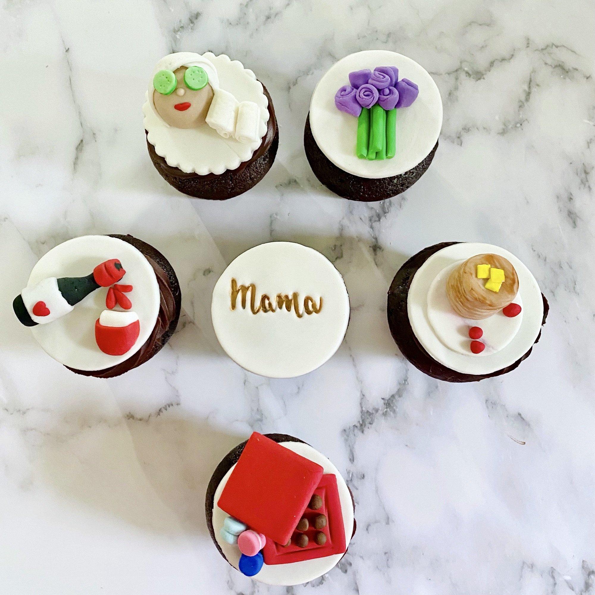 Mothers Day Custom Cupcakes